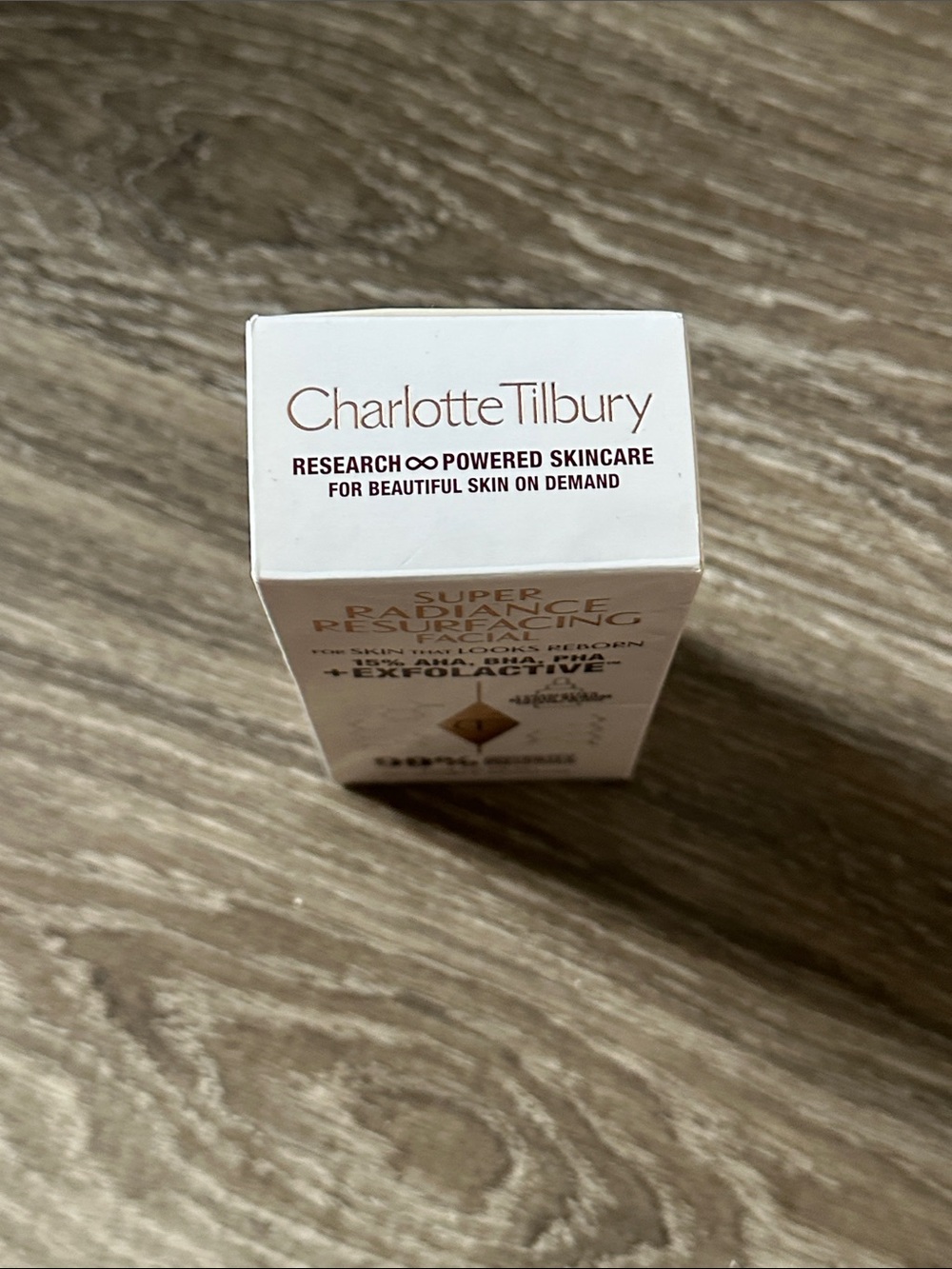 Charlotte Tilbury Super Radiance Resurfacing Facial - Picture 12 of 12